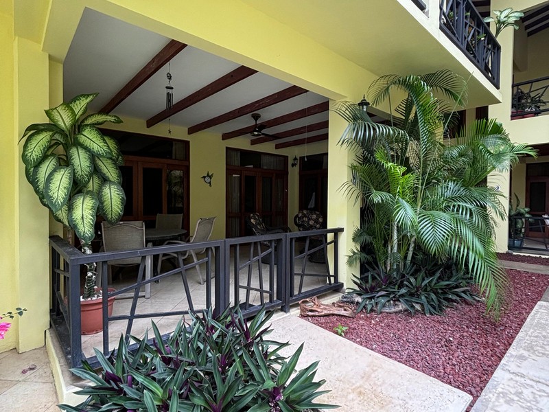 Condo 8